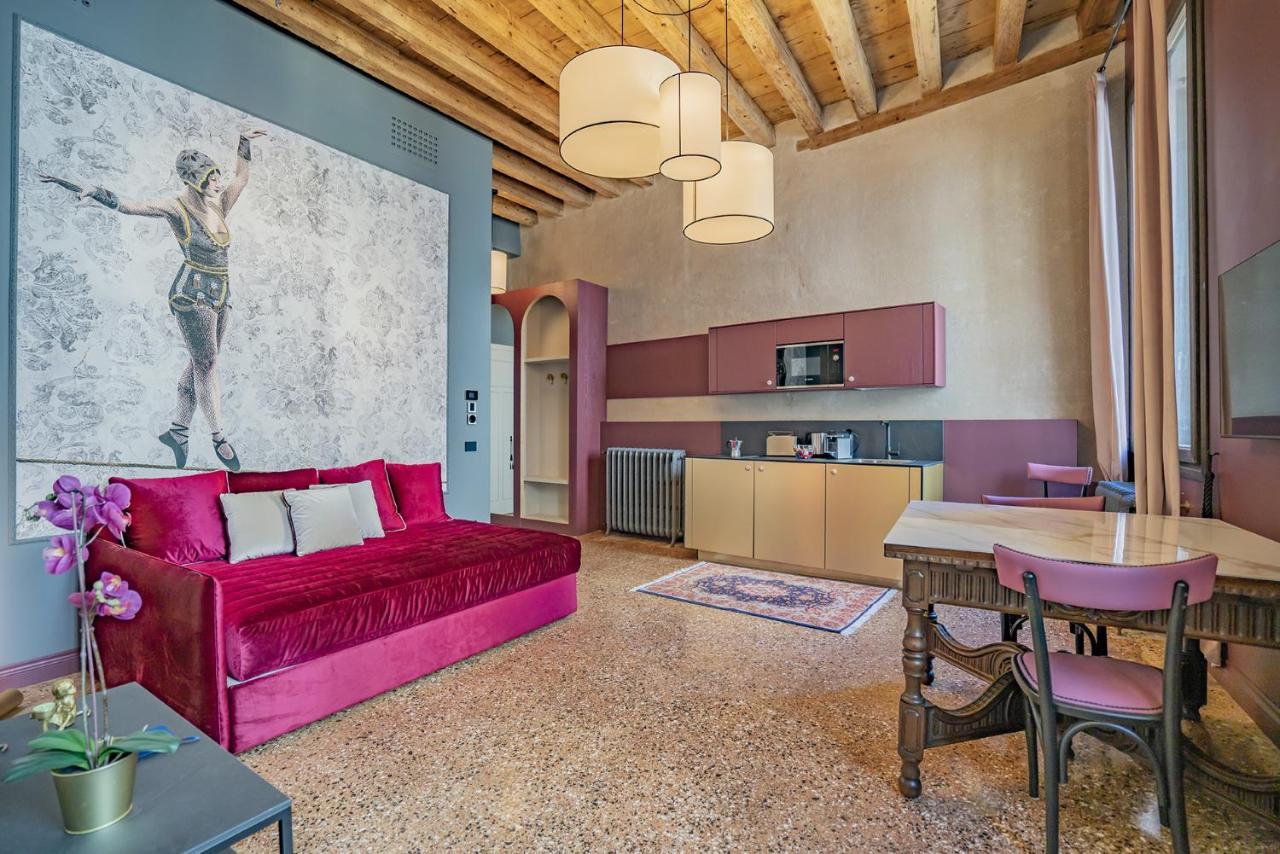 Corte Rubbi 7 Deluxe Apartment เวนิส ภายนอก รูปภาพ